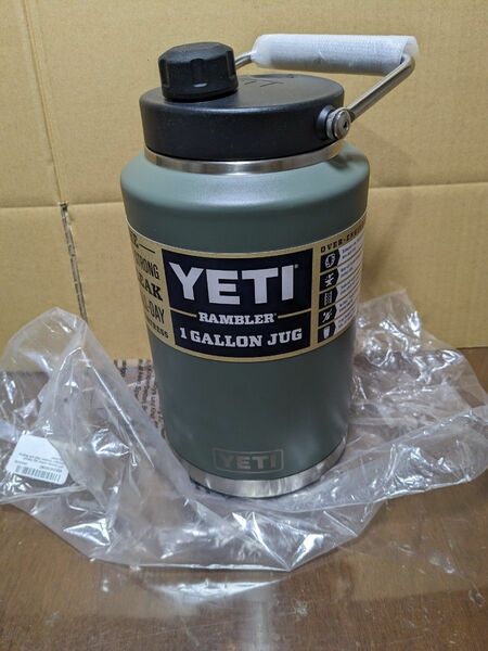 YETI イエティ ランブラー ワンガロンジャグ キャンプグリーン