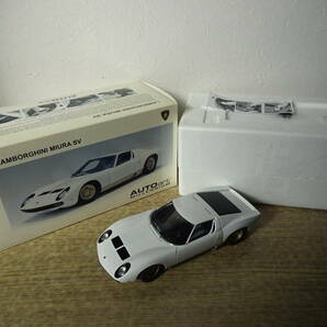 119-N63) ジャンク品 AUTOart オートアート 1/43 Lamborghini Miura ランボルギーニ ミウラ SV (ホワイト/ゴールド サイドスカート)の画像1