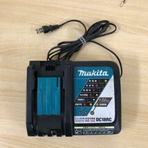 中古品 makita マキタ 充電式マルノコ 125mm 14.4V HS470D バッテリー2個付き 充電器 電動工具 DIY _画像6