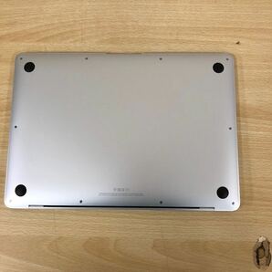 美品 Apple Mac Book Air 13インチ/ Intel Core i3/8GB/SSD 256GB 2020年製 MWTK2J/A ノートパソコン マックブックの画像3