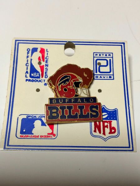 NFL Buffalo Bills バッファロービルズ ピンバッジ②です。約30年前にアメリカに旅行に行った時に購入しました。