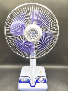 C181( secondhand goods )TOSHIBA electric fan F-221B 4 sheets . retro at that time thing purple feather operation goods 