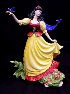 e11266　フィギュリン　陶器人形　白雪姫　フランクリン ミント