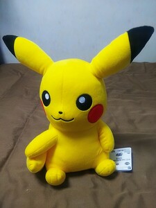 ポケットモンスター もふぐっと しっぽみてみて、ぬいぐるみ ピカチュウ 【ゲームセンターの景品】大きさは約 30cm×23cm×12cm 