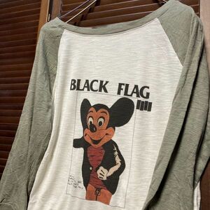 ADTH 1スタ 白 バンド 長袖 Tシャツ ロンT ブラックフラッグ BLACKFLAG ミッキー 90s 00s ビンテージ 古着 卸 仕入れ