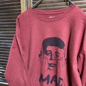 AECN 1スタ 赤 雑誌 長袖 Tシャツ ロンT マッドマガジン MAD アルフレッド ニューマン 90s 00s ビンテージ 古着 卸 仕入れ