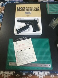 H82　モデルガン 　タナカ　ベレッタ　M92F コマーシャル　インサート横　動作確認 OK　重さ　626g