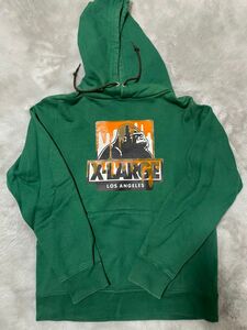 XLARGEパーカー