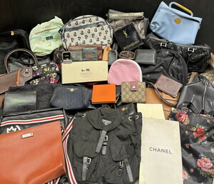 S-131◆1円～◆LOUIS VUITTON HERMES CHANEL Dior PRADA GUCCI Burberrys他 ブランドバッグ、小物まとめ売り 長財布 アクセサリー ポーチ等