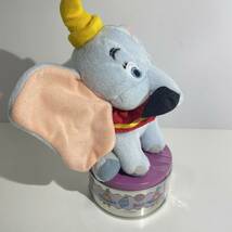 当時物 レア Disney ディズニー ダンボ ぬいぐるみ 付き 缶ケース ファンタジーアミューズ DUMBO SEGA タグ付き_画像2