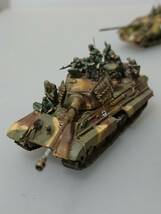 1/144完成品ケーニッヒスティーガー×2＆Ⅳ号70V＆ヘッツアー駆逐戦車＆Sdkfz251-1＆ワーゲン無線車「アルデンヌ1944/王の虎と緑の悪魔5」_画像6