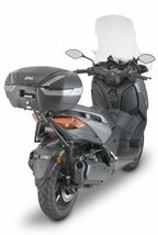 【中古・送料込】GIVI(ジビ) XMAX250(300)用 スクリーン ロングタイプ(73,5 x 64 cm) D2136ST　X-MAX250　X-MAX_画像5