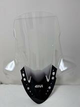 【中古・送料込】GIVI(ジビ) XMAX250(300)用 スクリーン ロングタイプ(73,5 x 64 cm) D2136ST　X-MAX250　X-MAX_画像1