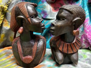 アフリカ　マサイ族　男女ペア　木彫り