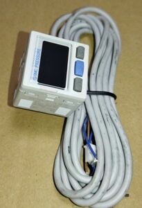 デジタル圧力スイッチ(負圧)　SMC ZSE30A-01-N-M