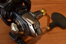 【美品☆人気モデル】ダイワ 18 レガリス LT 4000D-CXH DAIWA LEGALIS スピニングリール KKM_画像8