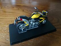 Benelli　TnT　1130　IXO 1/24_画像3