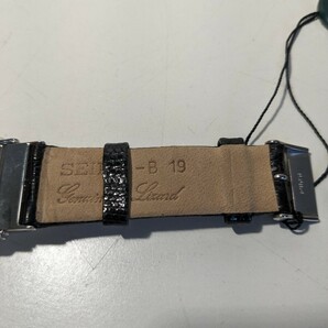 【F189】【未使用】 SEIKO セイコー KINETIC キネティック 1M20-5A80 文字盤シェル 駆動式 レディース 腕時計 スクエアの画像7