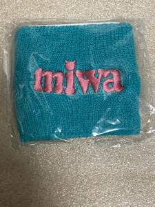 新品 miwa Live Tour 2011 guitarissimo リストバンド グッズ