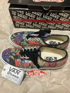 vans authentic バンズ　us8.5 新品　フローラル 海外