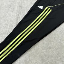 【格安送料】adidas 2XLサイズ アディダス ジャージ トレーニング トラックパンツ ジム ブラック 黒 3ストライプ 刺繍ロゴ 軽量 正規品_画像5