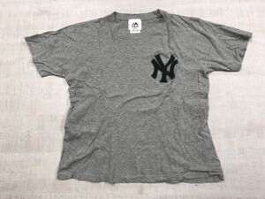 MAJESTIC マジェスティック New York Yankees ニューヨークヤンキース MLB フェルトワッペン ロゴ 半袖Tシャツ カットソー メンズ S グレー