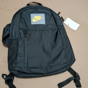 新品　NIKE　20L リュック