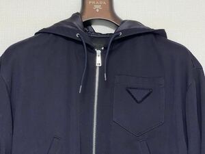 PRADA プラダ正規品　フード付きショートブルゾン　紺M