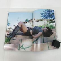 671 古本 100円スタート 仲根かすみ Photo×Poem KASUMI-X 写真集 仲根かすみ 雑誌 株式会社ホーム社_画像5