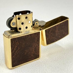 【ZIPPO】ジッポ 木目調 ウッド wood ゴールドカラー 金色 1999年製造 オイルライター USA 喫煙具 マニア品 コレクション 中古 現状品の画像5