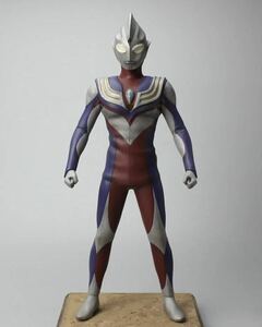 【送料無料】ガレージキット ウルトラマンティガ 全長34cm 未塗装味組み立て　レジン