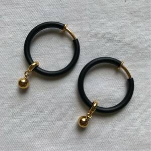 ●No.674 イヤリング アクセサリー ファッション 未使用 ワッカ リング