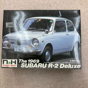 童友社　 1/24 ノスタルジックヒーローズ　No.22 SUBARU R-2 Deluxe スバル R-2デラックス 1969年式