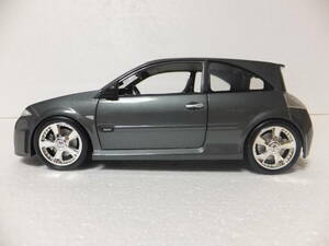 1/18　ノレブ　Renault Megane　箱なし美品