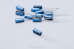 ニチコンKT　50V／4.7μF　アルミ電解コンデンサ（オーディオ用105℃対応品）　新品12個セットB