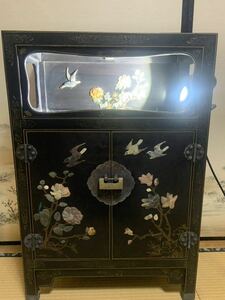 中国家具 子箪笥　開き戸 小箪笥 小物入れ 収納 アンティーク 花鳥図【中古品】中国美術 飾 バラ 椿 鳥 飾り棚 箪笥 5000スタート