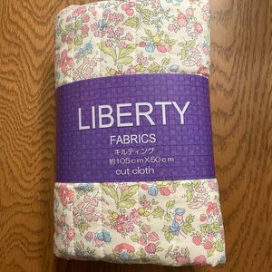 LIBERTY リバティプリント タナローンキルトカットクロス 約105×50cm