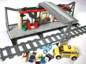 LEGO レゴ 60050 トレインステーション 駅 絶版 廃盤 正規品 シティ 街シリーズ 汽車 電車 列車 レール 線路 トレイン ミニフィグ タクシー