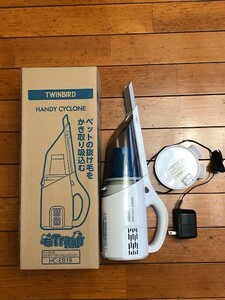 【1円スタート】ツインバード　ハンディサイクロン　コードレス掃除機　HC-EB19　コンパクト　引っ越し　新生活