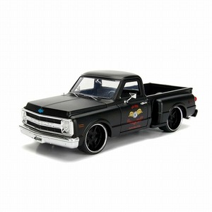 1：24 Jadaミニカー 1969 Chevy C-10 Primer Black