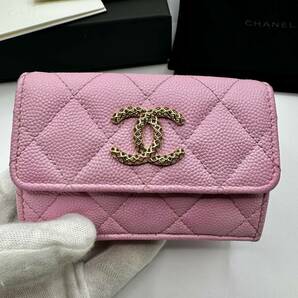 現行モデル CHANEL シャネル キャビアスキン ココマーク マトラッセ 財布 三つ折財布 3つ ライラック ピンク レディース 2023年11月購入の画像2