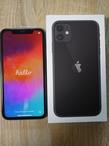 ■iPhone11 64GB SIMフリー[ブラック] 本体 ■外箱&付属品全て有り ■Appleストア購入品 ■バッテリー最大容量87%