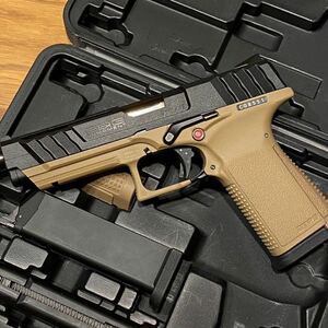 G&G ARMAMENT GTP9 ガスブローバック ガスガン ブラック/デザートカラー 予備マガジン2個付き