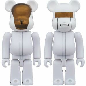 劇レア 送料込み BE@RBRICK DAFT PUNK（WHITE SUITS Ver.）2 PACK GUY-MANUEL de HOMEM-CHRISTO／THOMAS BANGALTER 100％ 新品未開封の画像1