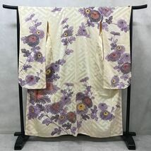 着物　総柄　袷　振袖　正絹　刺繍　クリーム色　春夏秋冬　着丈158cm 裄丈65cm 0319-05y_画像1