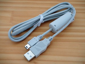USB2.0 Type A to Mini B ケーブル 1m その２