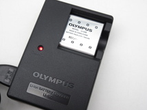 ★sz1643　オリンパス　コンパクトデジタルカメラ　FE-150　OLYMPUS　5.0メガピクセル　充電器付き　コンデジ　動作確認済　送料無料★_画像5