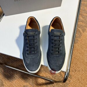 Brunello Cucinelli　イタリア　メンズ　シューズ　靴　スエード スニーカー カジュアル　ブラック　39-44サイズ選択