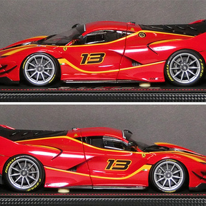 1/18 スケール フェラーリ FXX EVO [Car No.13]（Rosso Corsa/Giallo stripe） *品番BBR182265DIE  *06の画像4