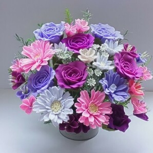 ☆フェルトで作った紫バラの花とガーベラの花、可愛い花たち☆の画像1